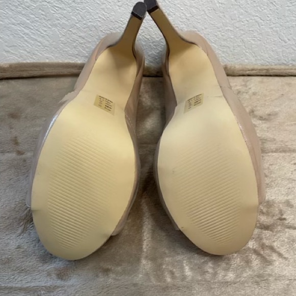 Michael Antonio Taupe Pat Heels - Picture 3 of 3